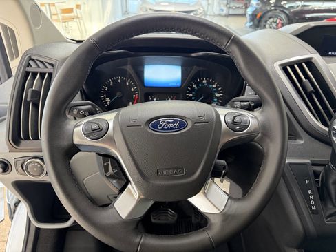 Used 2019 Ford Transit 150 XLT image 13