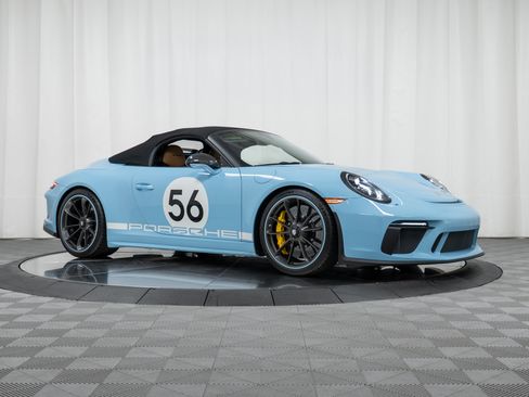 Certified 2019 Porsche 911 Speedster RWD image 44