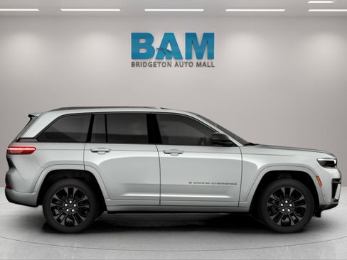 New 2026 Jeep Grand Cherokee Limited Reserve image 3