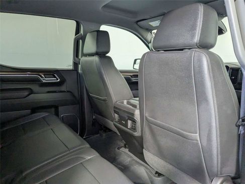 Used 2024 Chevrolet Silverado 1500 RST w/ Convenience Package II AWD/4WD image 31