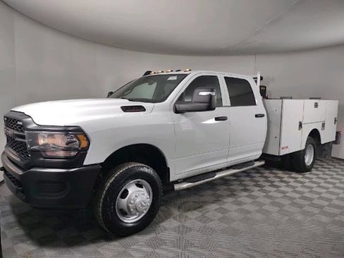 Used 2024 RAM 3500 Tradesman image 3