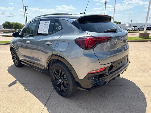 Used 2025 Buick Encore GX Sport Touring FWD image 5
