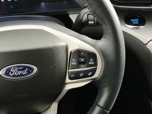 Used 2023 Ford Explorer XLT w/ Equipment Group 202A AWD/4WD image 30