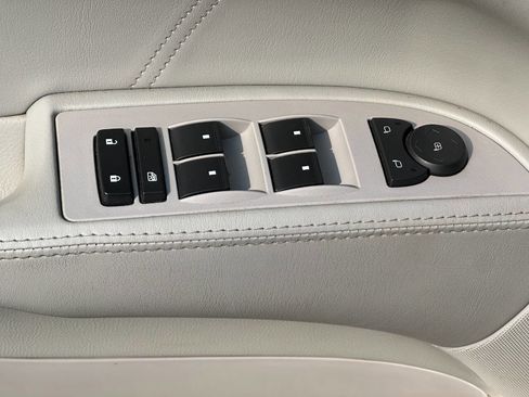 Used 2007 Buick Lucerne CXL image 11