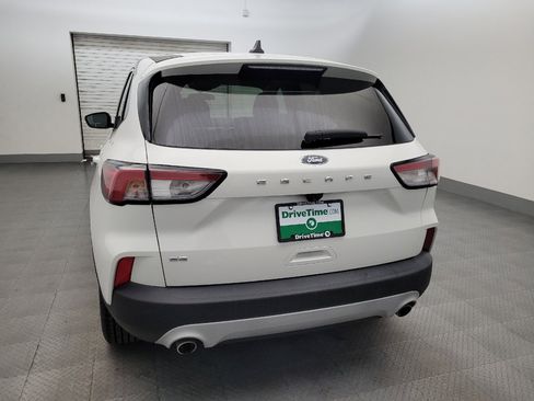 Used 2022 Ford Escape SE w/ Convenience Package FWD image 6