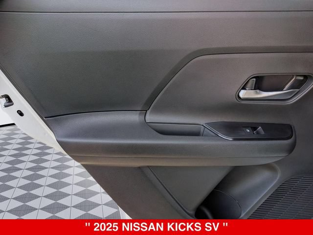 Certified 2025 Nissan Kicks SV AWD/4WD image 29