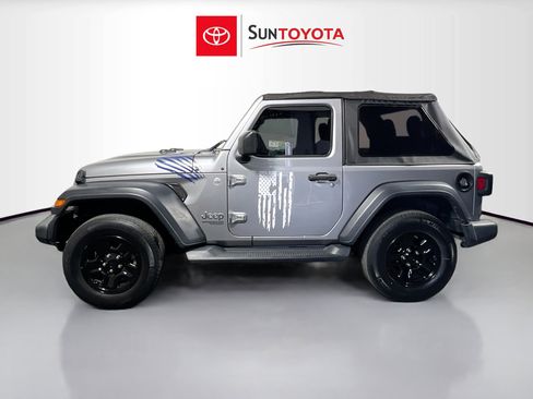 Used 2018 Jeep Wrangler Sport image 7