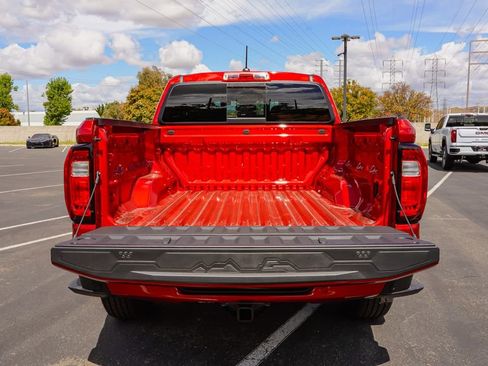 New 2026 GMC Canyon Elevation w/ Convenience Package RWD image 9