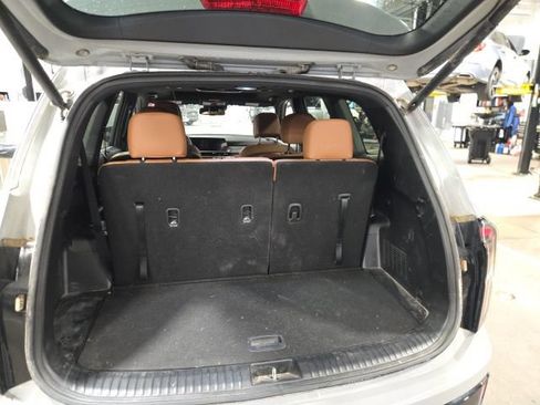 Used 2025 Kia Telluride EX X-Line AWD/4WD image 12