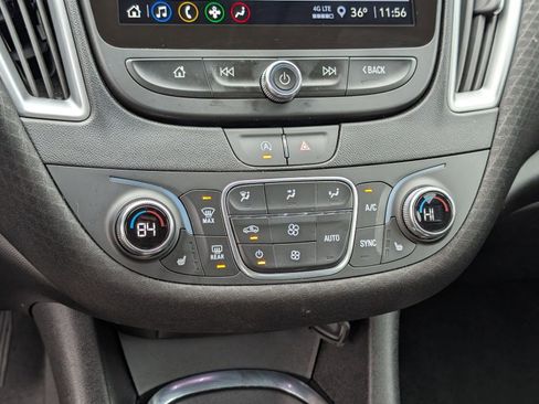 Used 2024 Chevrolet Malibu LT image 19