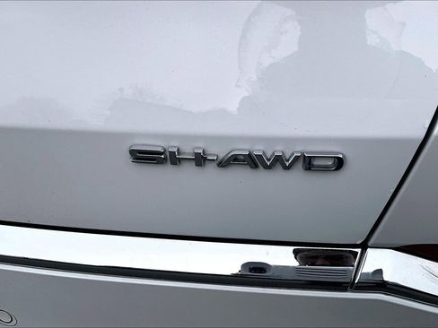 Used 2023 Acura MDX SH-AWD w/ Technology Package image 8