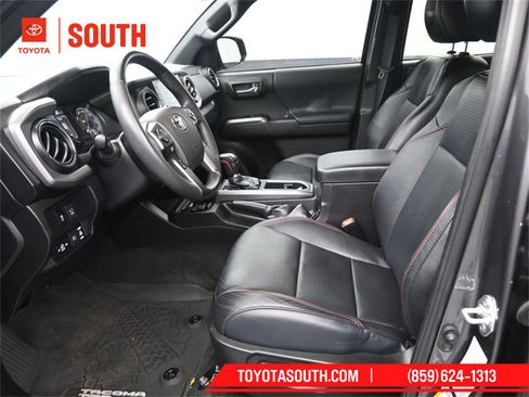 Used 2022 Toyota Tacoma TRD Pro image 9