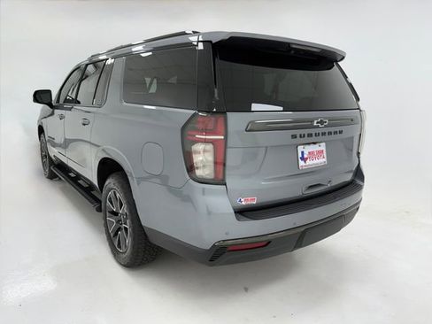 Used 2021 Chevrolet Suburban Z71 w/ Z71 Signature Package AWD/4WD image 38