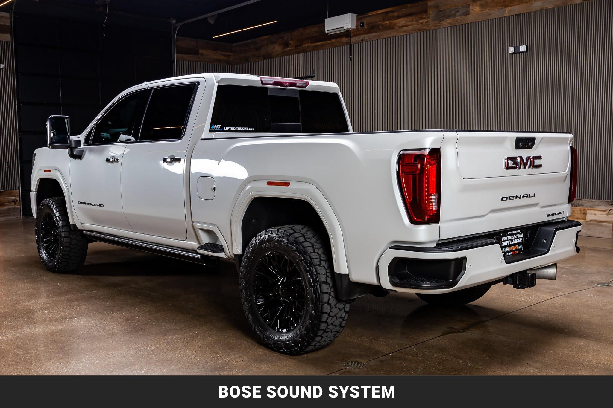 Used 2023 GMC Sierra 2500 Denali w/ Denali Ultimate Package AWD/4WD image 7