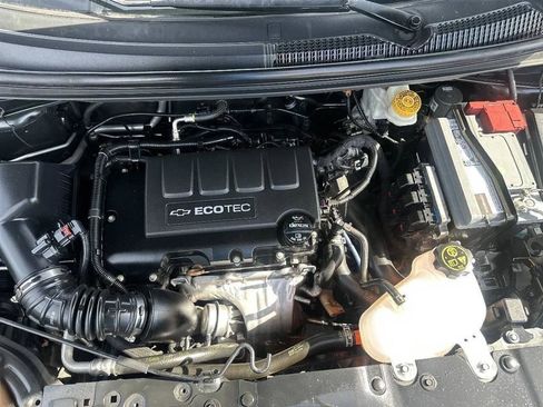 Used 2019 Chevrolet Sonic LT w/ Convenience Package image 22