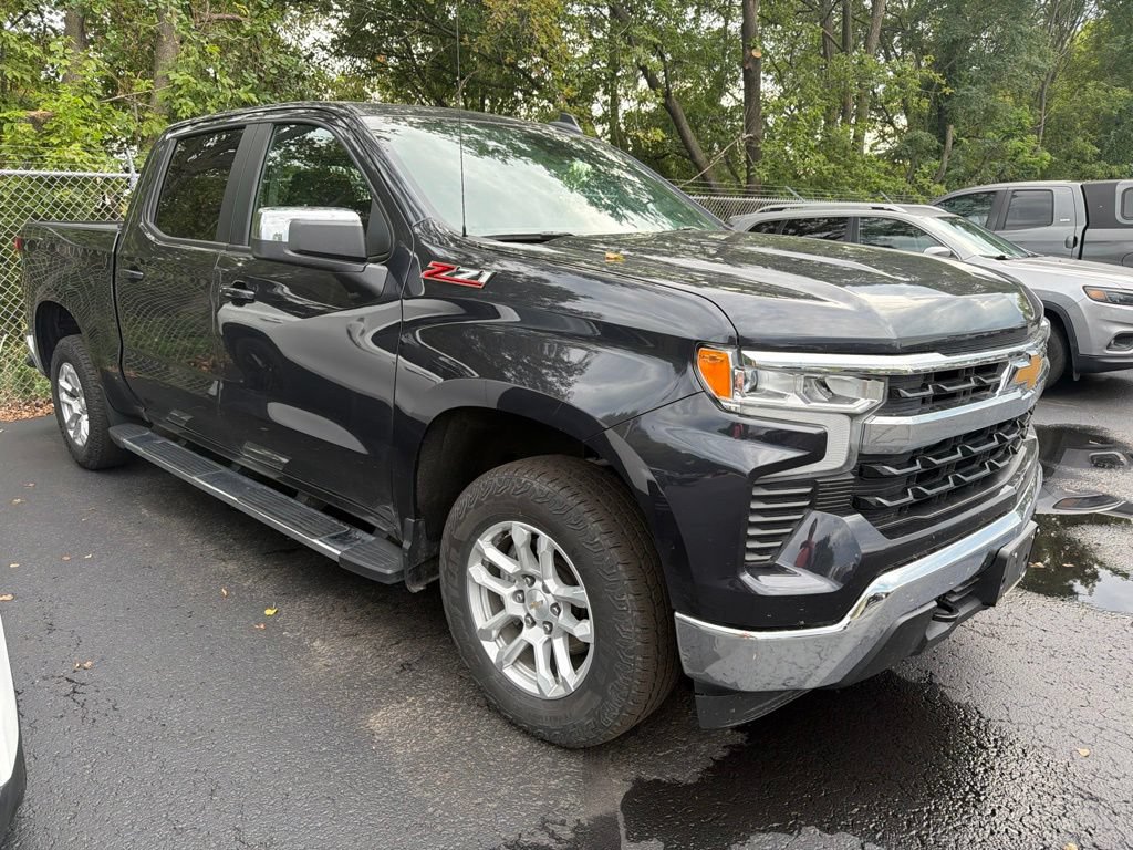 Certified 2022 Chevrolet Silverado 1500 LT w/ Z71 Off-Road Package AWD/4WD image 1