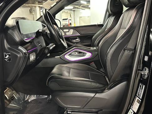 Used 2023 Mercedes-Benz Maybach GLS 600 4MATIC image 20