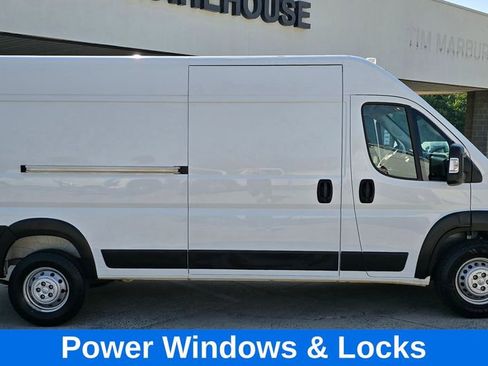 Used 2023 RAM ProMaster 2500 FWD image 3