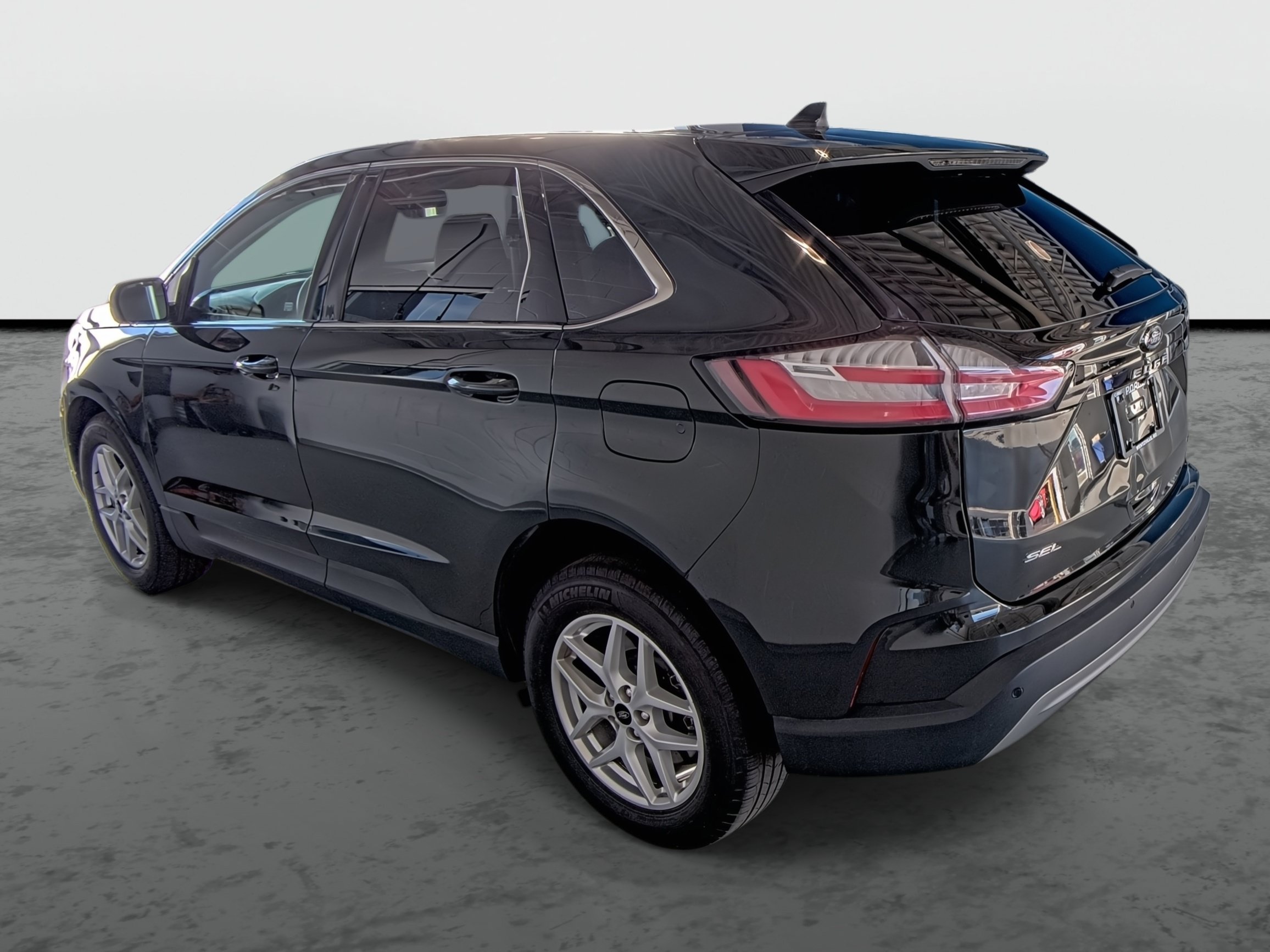 Used 2024 Ford Edge SEL w/ Convenience Package AWD/4WD image 11