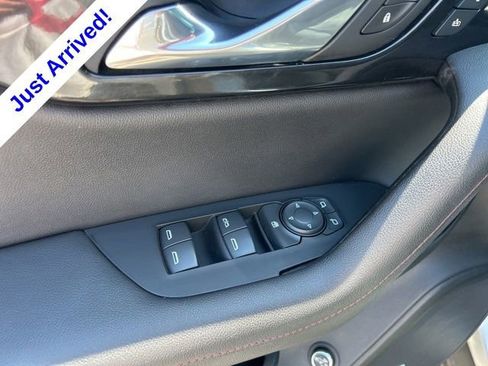 Used 2021 Chevrolet Blazer RS w/ Enhanced Convenience Package FWD image 13