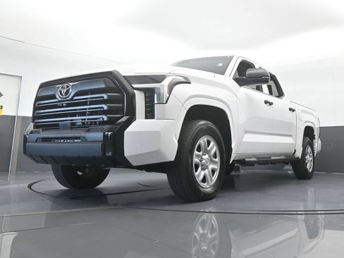 Used 2025 Toyota Tundra SR w/ SR Tow Package AWD/4WD image 50