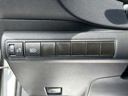 Used 2023 Toyota Corolla LE FWD image 19