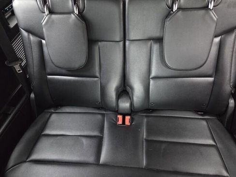 Used 2021 Ford Explorer Limited w/ Equipment Group 301A image 9