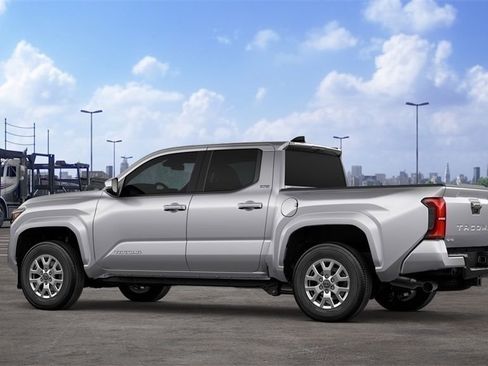 New 2025 Toyota Tacoma SR5 image 5