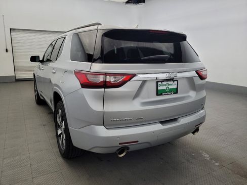 Used 2019 Chevrolet Traverse LT w/ LT Premium Package AWD/4WD image 6