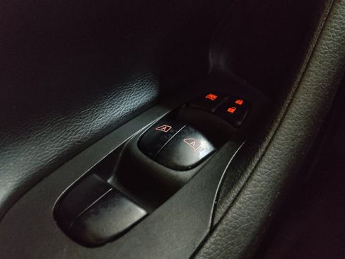 Used 2016 Nissan Altima 2.5 SL w/ Interior Lighting Package FWD image 27