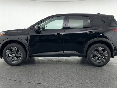 Used 2025 Nissan Rogue SV FWD image 5