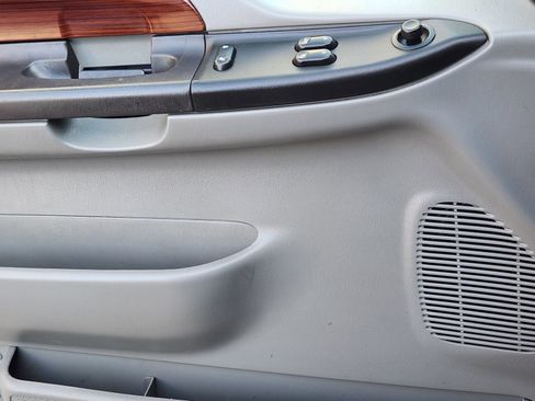 Used 2006 Ford F350 4x4 SuperCab DRW Super Duty image 27