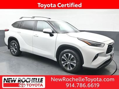 Used 2023 Toyota Highlander XLE