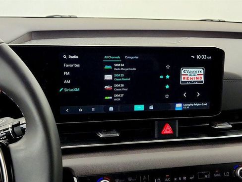 Used 2025 Kia Carnival EX FWD image 19