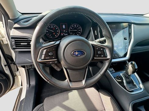 Used 2022 Subaru Outback Premium AWD/4WD image 11
