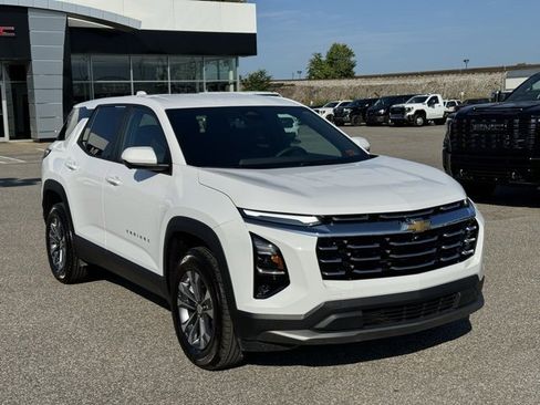 Certified 2025 Chevrolet Equinox LT w/ Safety and Technology Package image 7
