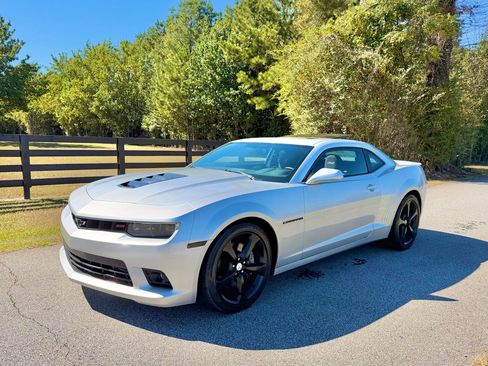 Used 2014 Chevrolet Camaro SS w/ RS Package image 5