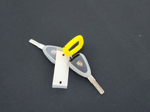 Used 2006 Porsche 911 Carrera 4S image 31