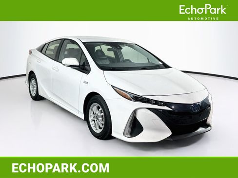 Used 2017 Toyota Prius Prime Plus FWD image 1
