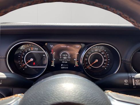 Used 2021 Jeep Gladiator Overland image 34