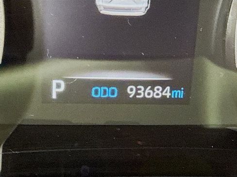 Certified 2020 Toyota RAV4 XLE w/ All Weather Liner Package AWD/4WD image 5