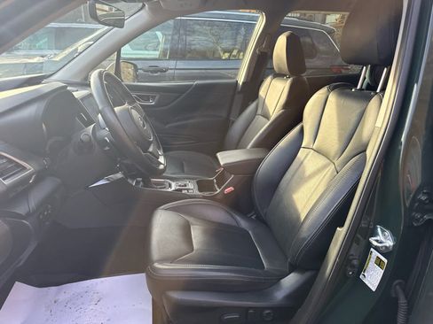 Used 2024 Subaru Forester Touring image 11