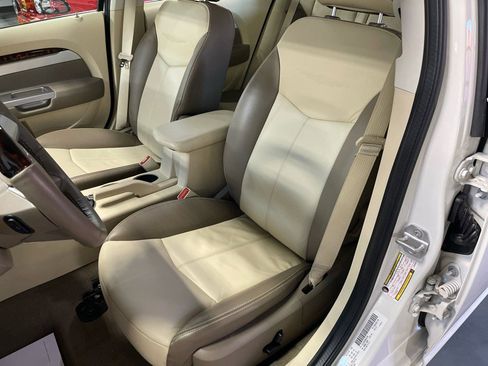 Used 2008 Chrysler Sebring Limited image 22