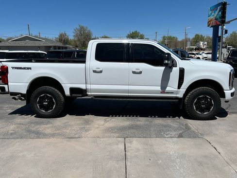 Used 2025 Ford F250 Lariat w/ Tremor Off-Road Package AWD/4WD image 5