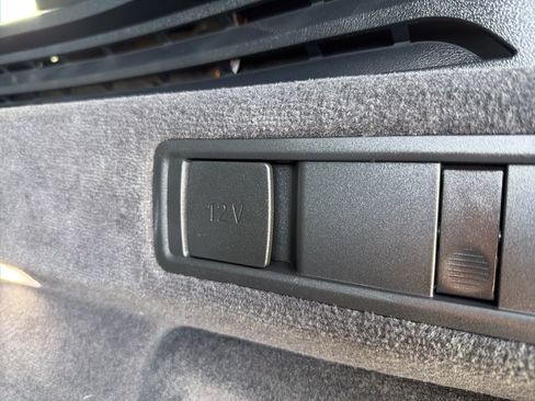 Used 2024 BMW X5 xDrive40i w/ Premium Package image 36