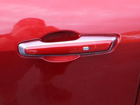 Used 2024 GMC Acadia Denali w/ Super Cruise Package image 33