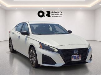 Used 2024 Nissan Altima 2.5 SV FWD video 1