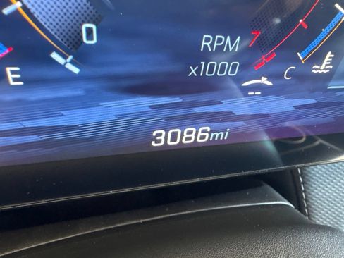 New 2026 Chevrolet Equinox LT w/ Convenience Package II FWD image 30