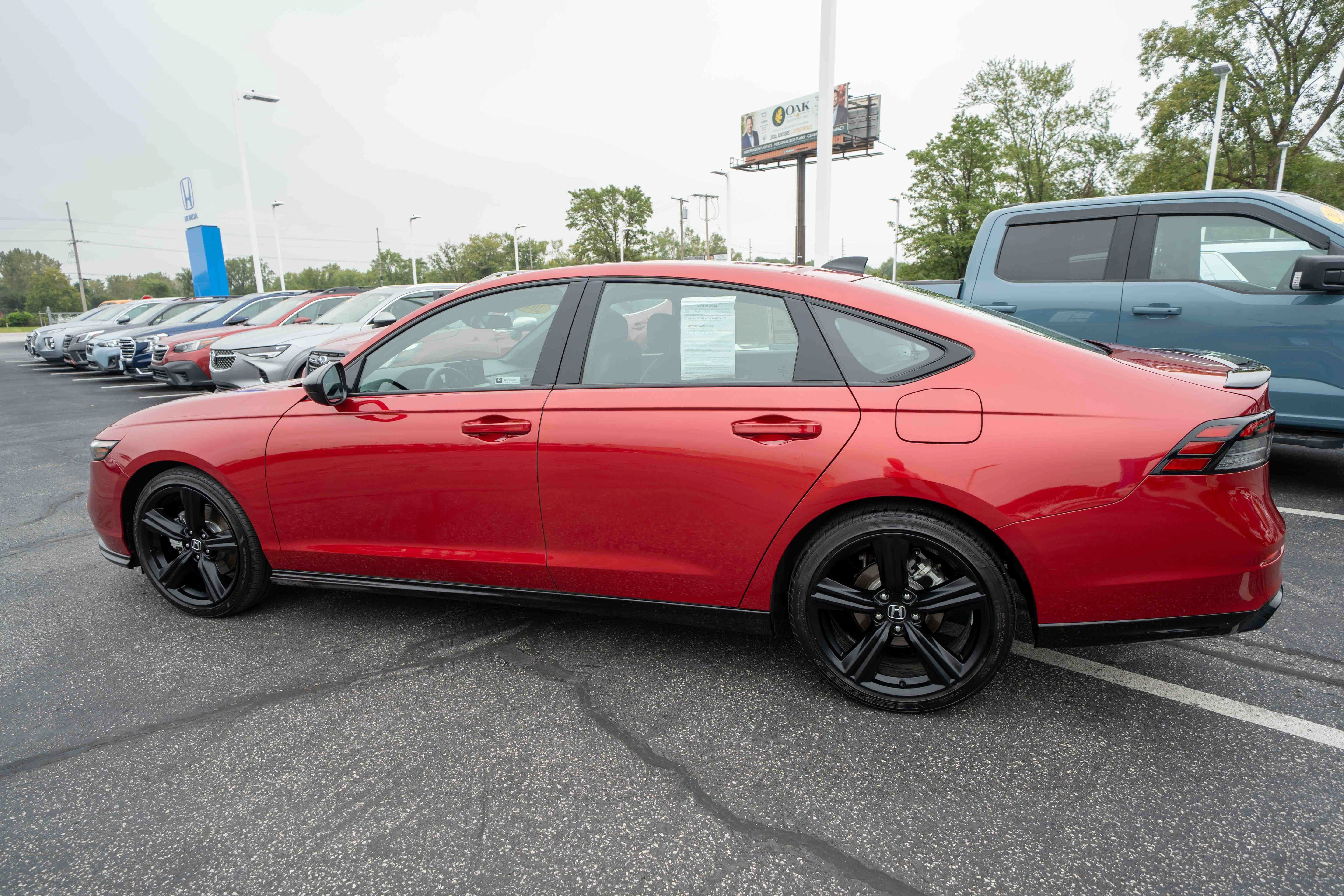 Used 2024 Honda Accord Sport image 3