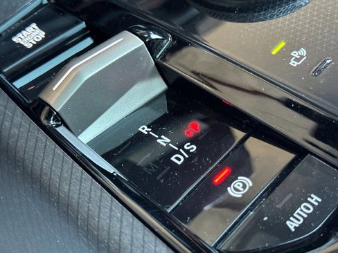 Used 2025 BMW X3 xDrive30i w/ Convenience Package image 18